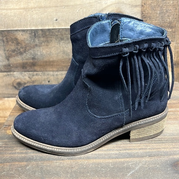 ERIC MICHAEL FRINGE BOOTIES/ANKLE BOOTS GENUINE LEATHER NAVY BLUE WOMENS SIZE 38 - Picture 1 of 9